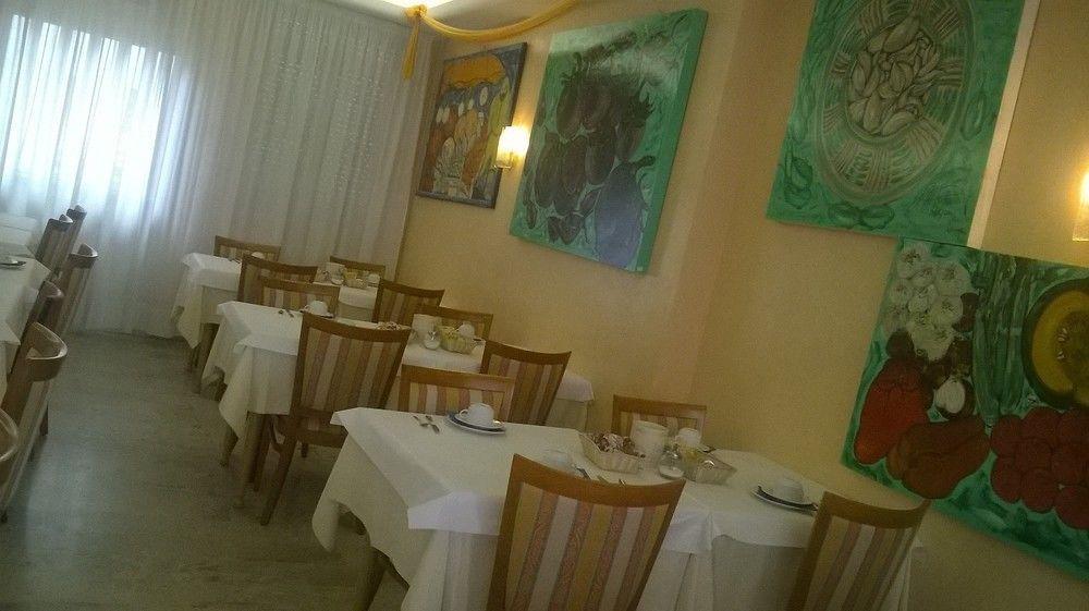 Hotel Stiefel Lignano Sabbiadoro Exterior photo