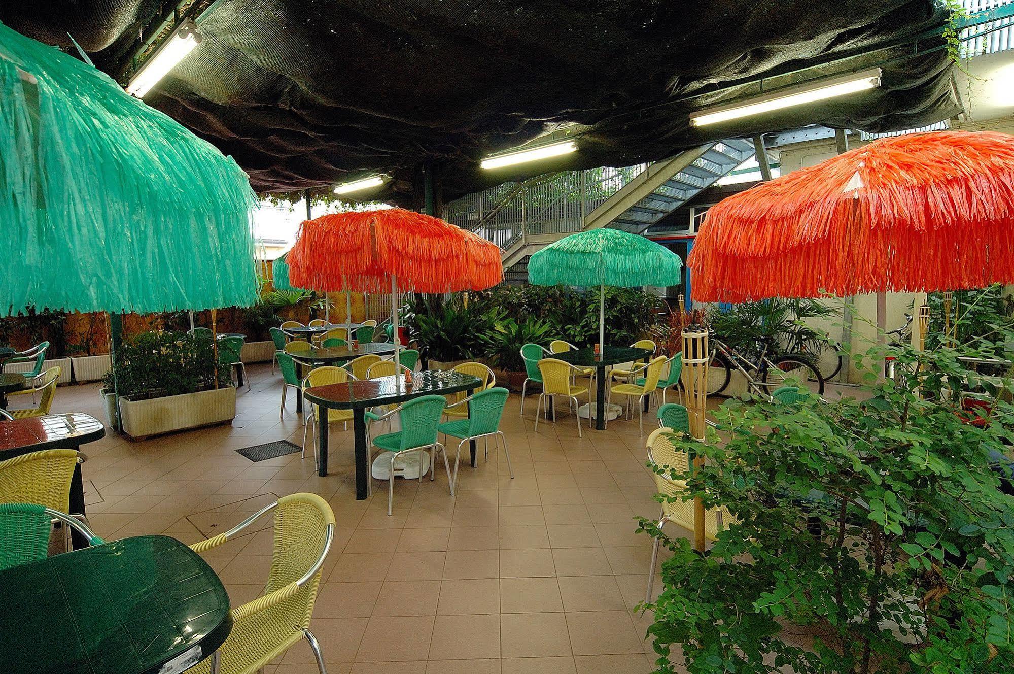 Hotel Stiefel Lignano Sabbiadoro Exterior photo